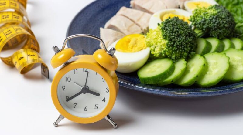 Como fazer jejum intermitente